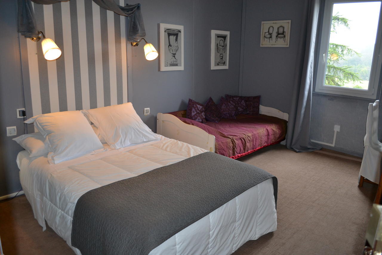 Logis Le Relais Sarrasin Hotel Vezenobres Bilik gambar