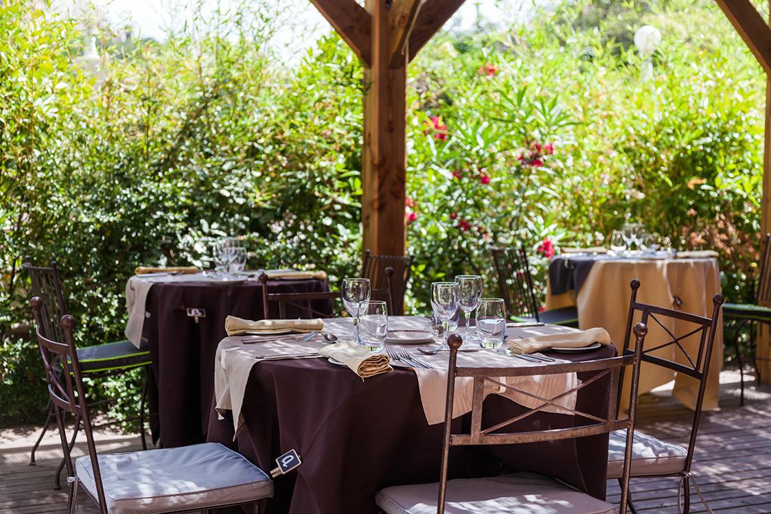 Logis Le Relais Sarrasin Hotel Vezenobres Luaran gambar