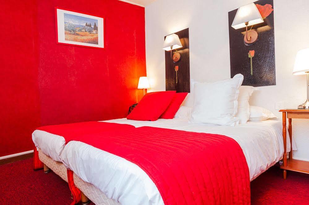 Logis Le Relais Sarrasin Hotel Vezenobres Luaran gambar